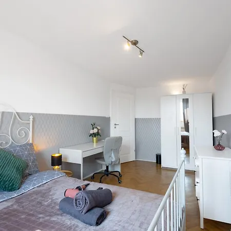 Hostal Clicktheflat Wilson Square *