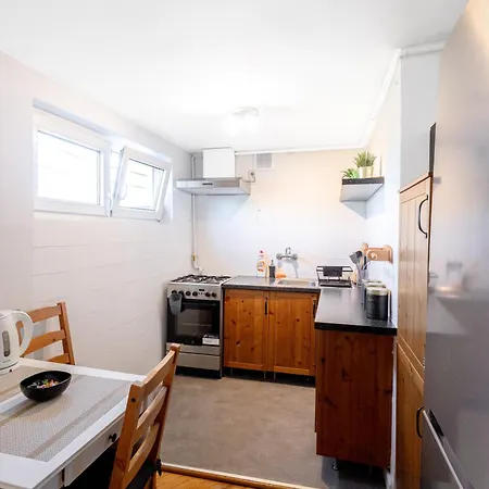 Clicktheflat Wilson Square Hostel *
