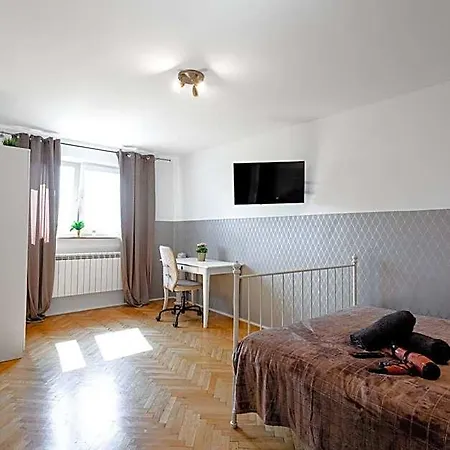 Clicktheflat Wilson Square * Warsaw