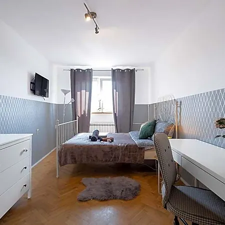 Clicktheflat Wilson Square Hostel Warsaw