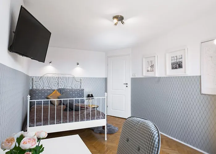 Clicktheflat Wilson Square * Βαρσοβία