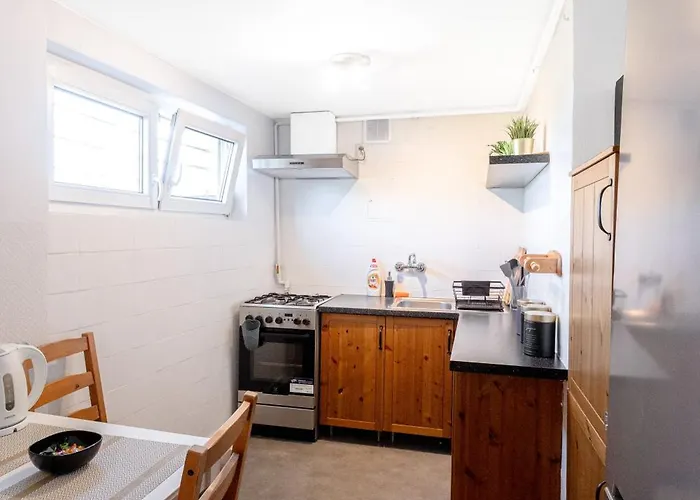 Clicktheflat Wilson Square Hostel *